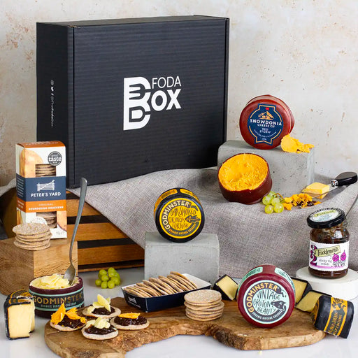 Cheese-Selection-Gift-Box-1