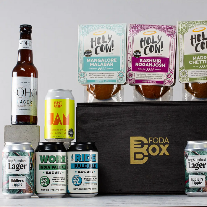 Luxury Pine Box Beer and Curry Night Gift Close Up