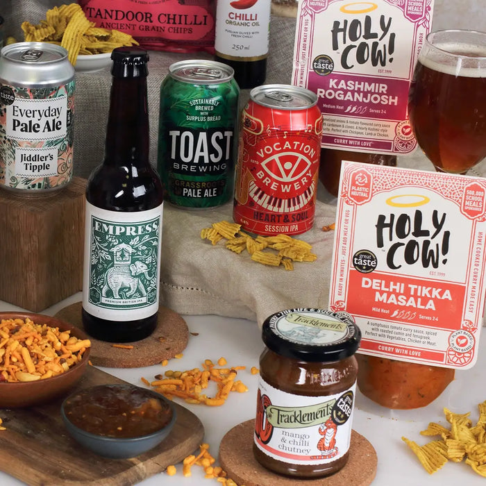 Luxury Beer and Curry in Wooden Box close up 2