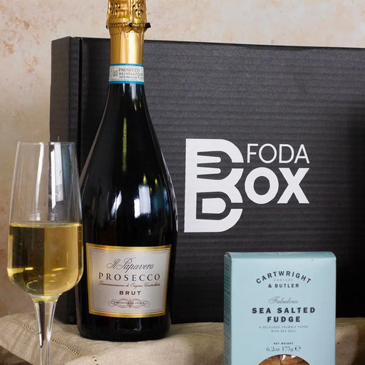 Prosecco_birthday_hamper_gift close up