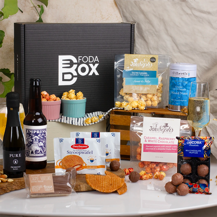 couples gift hamper 1