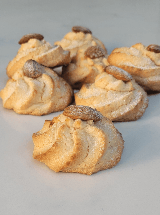 Almond paste cookies (Biscotti di pasta di mandorle) - Chefs For Foodies