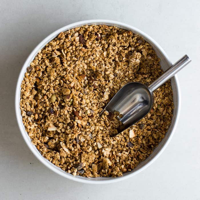 Husk & Honey Granola - Oat & Nut Granola | 1kg Family Bag-2